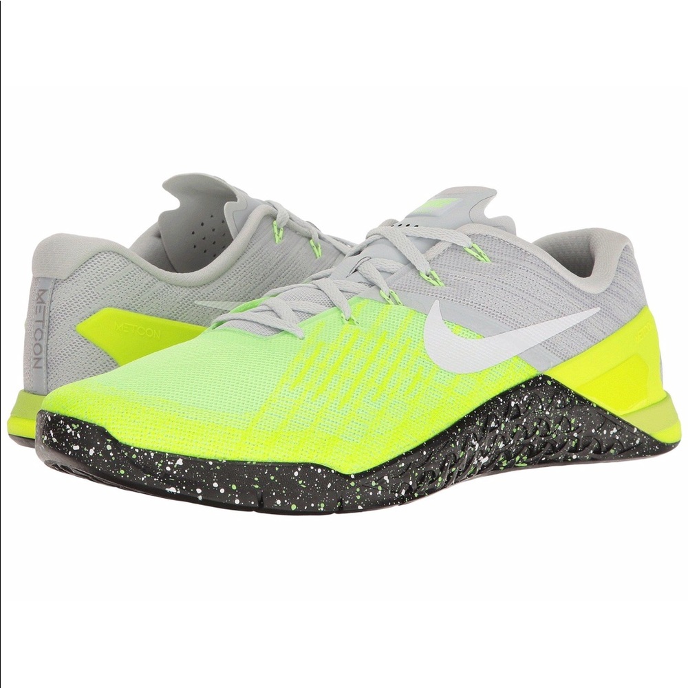 Nike Metcon 3 Pure Platinum New men Size 10, 11.5